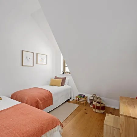 Ackerbuergerhaus - Historische Mit 4 Schlafzimmern, Kamin, Sauna, Balkon-terasse, Altstadt Und 5 Min Zu Fuss, Moderne Kueche, Parkplatz, Wlan *