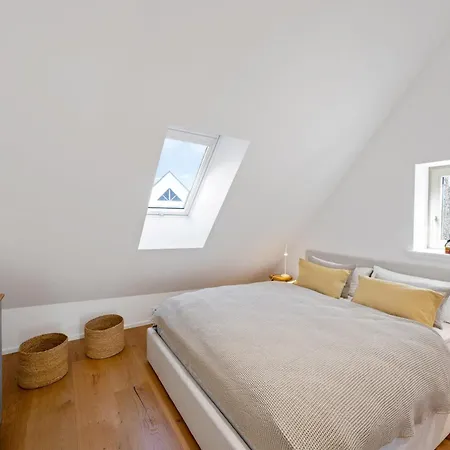 Apartman Ackerbuergerhaus - Historische Mit 4 Schlafzimmern, Kamin, Sauna, Balkon-terasse, Altstadt Und 5 Min Zu Fuss, Moderne Kueche, Parkplatz, Wlan Eutin